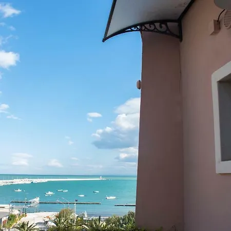 Bed and Breakfast La Dolce Vista - Di Charme 4*
